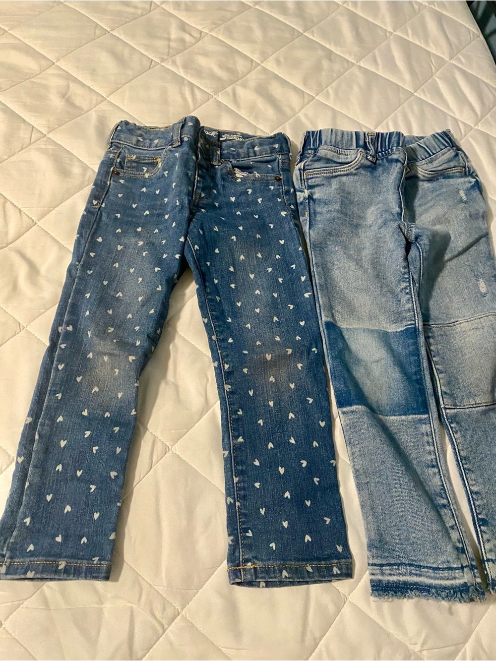 GAP  and Cat &jack Girls Blue Heart Print & Light Wash Jeans Duo